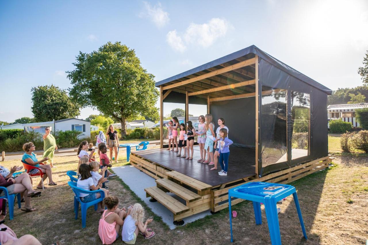 Camping Les Brillas Les Moutiers 외부 사진