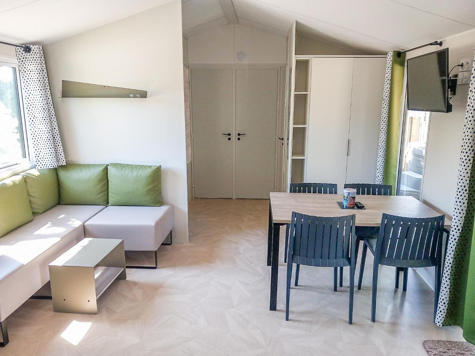 Camping Les Brillas Les Moutiers 외부 사진